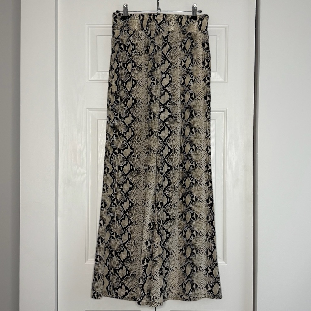 L'AGENCE Snakeskin Wide-Leg Pants (small) - Picture 4 of 6